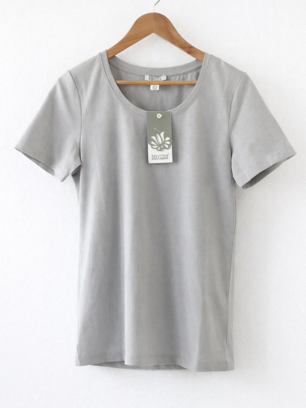 Dolcezza Silver‑Gray Cotton Tee • Layering Essential • Small NWT